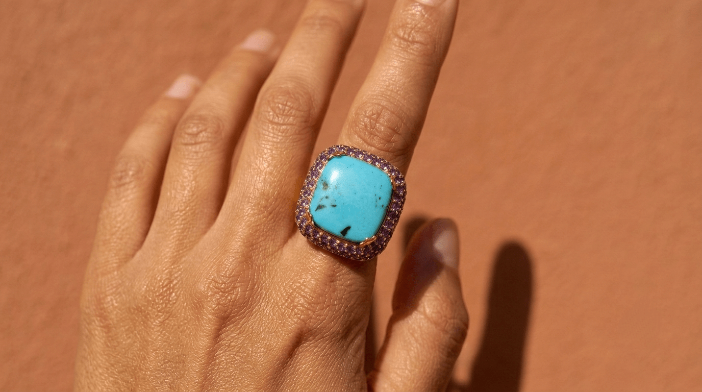 Bague Cocktail turquoise naturelle et améthystes en argent 925 plaqué or 22 carats, faite main - Bijou artisanal, unique et intemporel signé Leinie