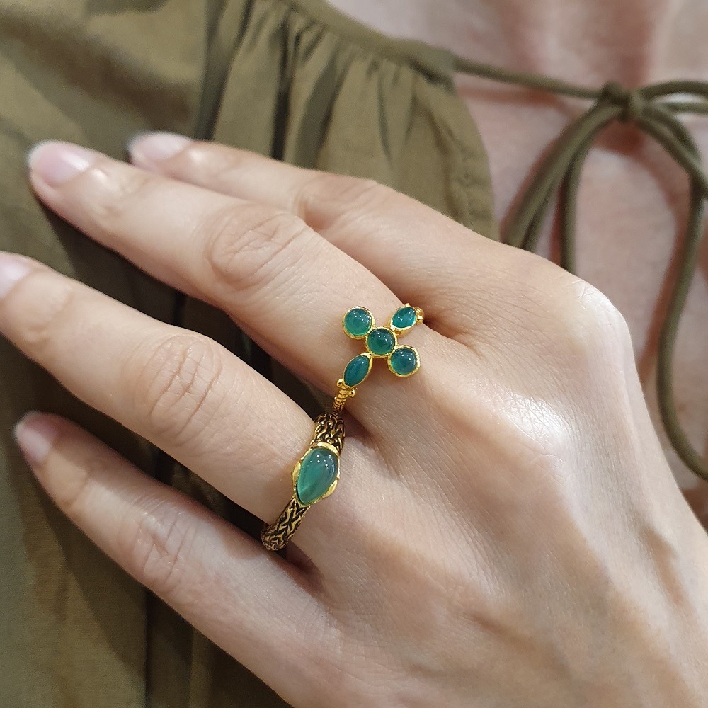 Bague Croix Emeraude et bague Serpent Agate