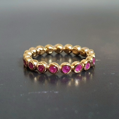Bague alliance rubis
