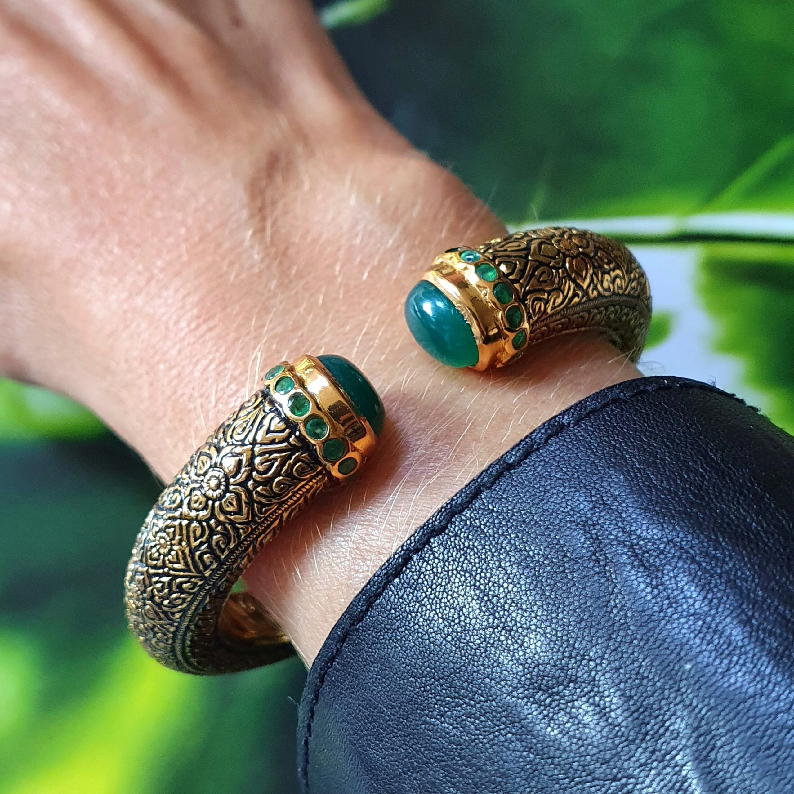Bangle agate et émeraudes