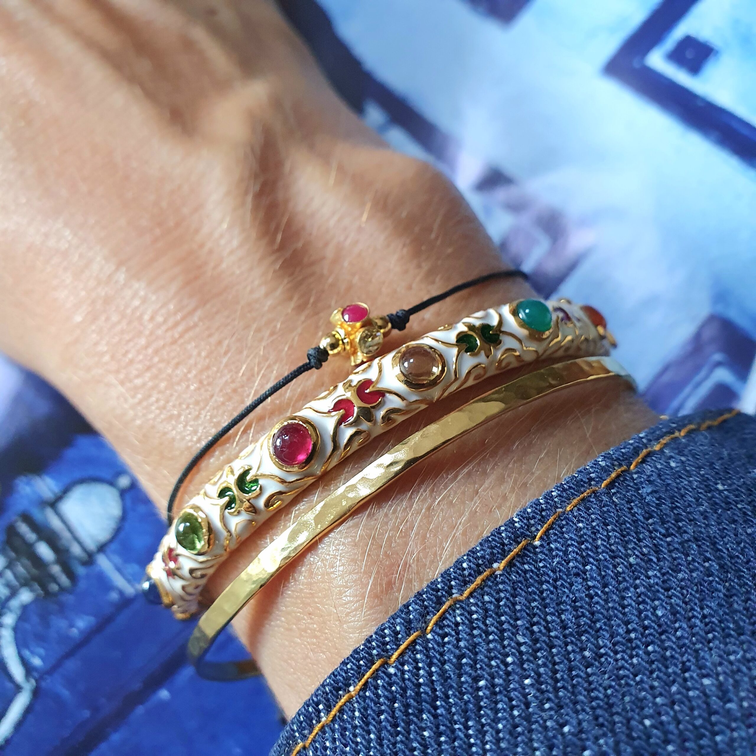 Bangle Jasmine émail ivoire, bangle martelé 2,5 mm