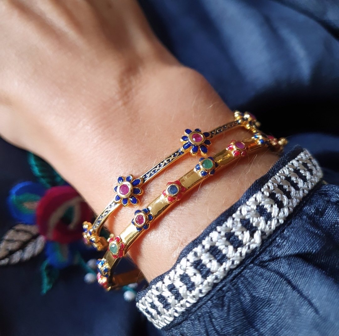 Bangle 6 fleurs rubis et bangle fleurs multicolores
