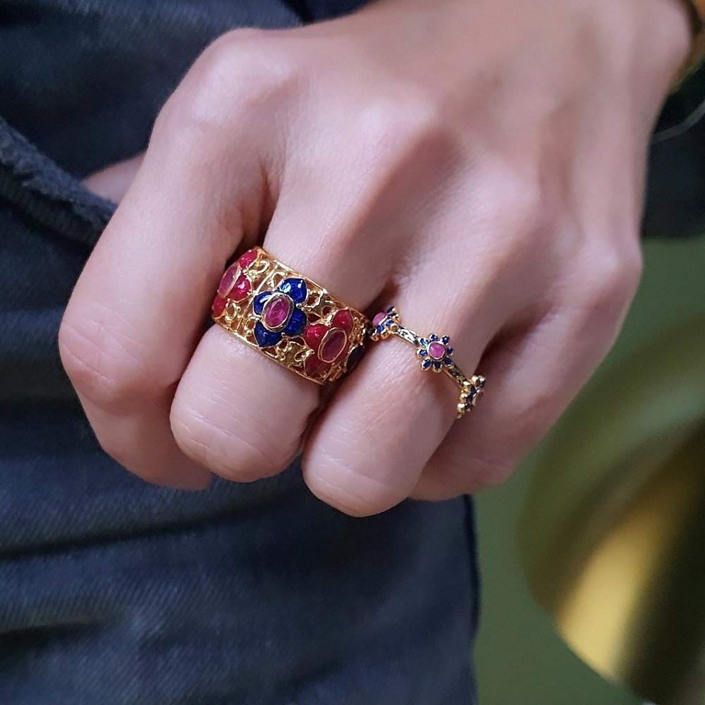 Bague dentelle fleur et bague 6 fleurs rubis