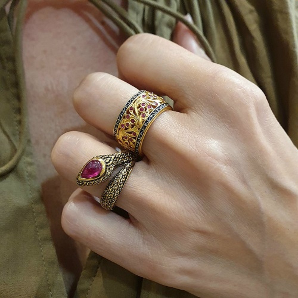 Bague Dentelle Rubis et bague Serpent Rubis