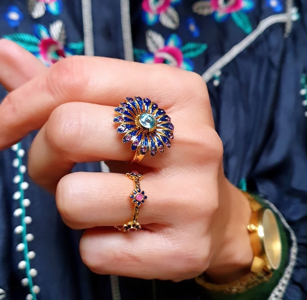Bague Navajo Topaze bleue et bague 6 fleurs rubis