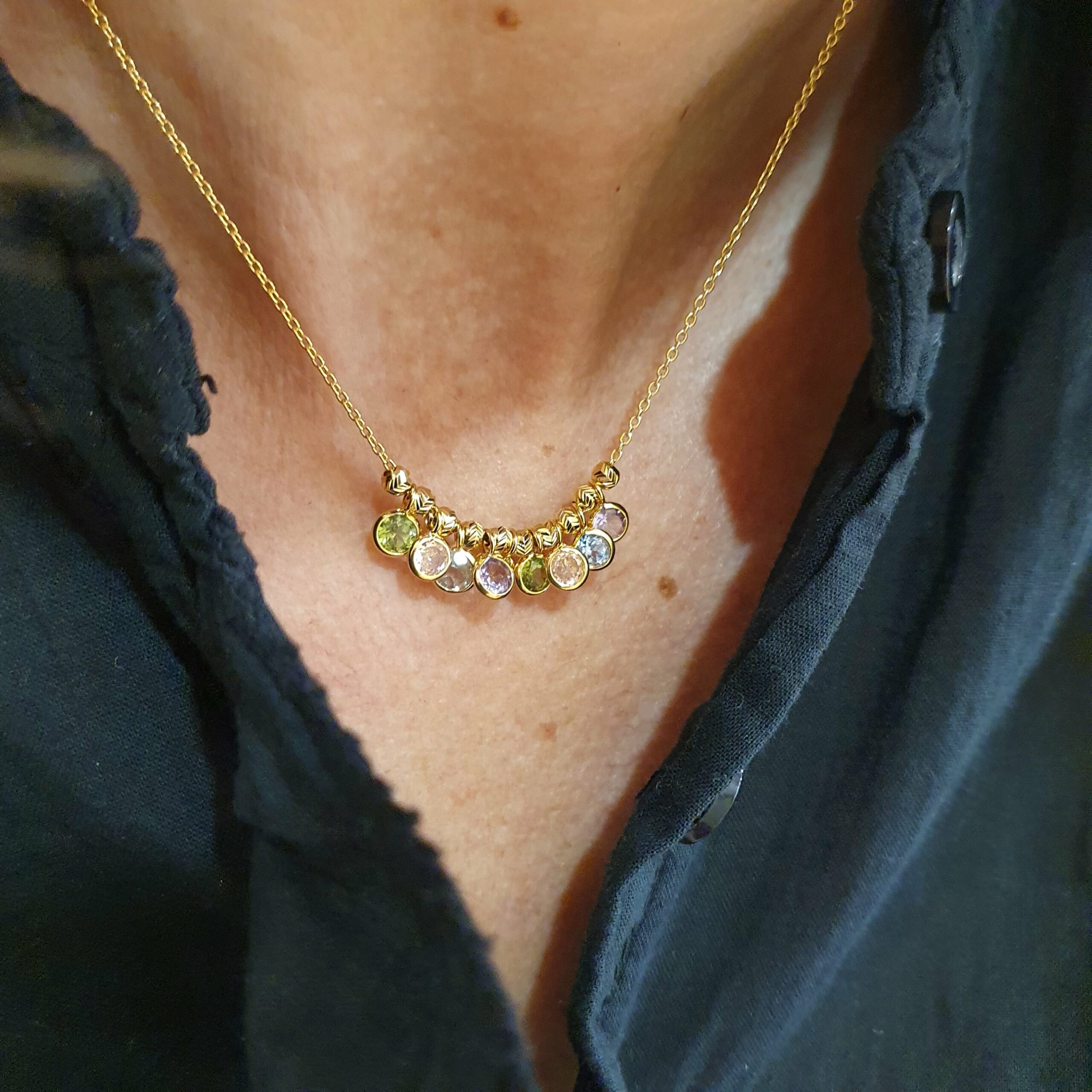 Collier Lou pierres multicolores