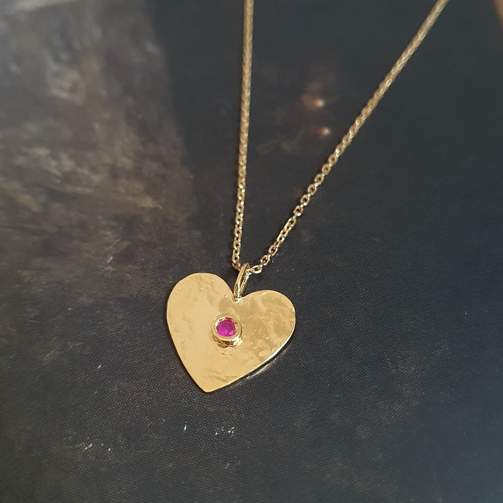 Collier coeur rubis